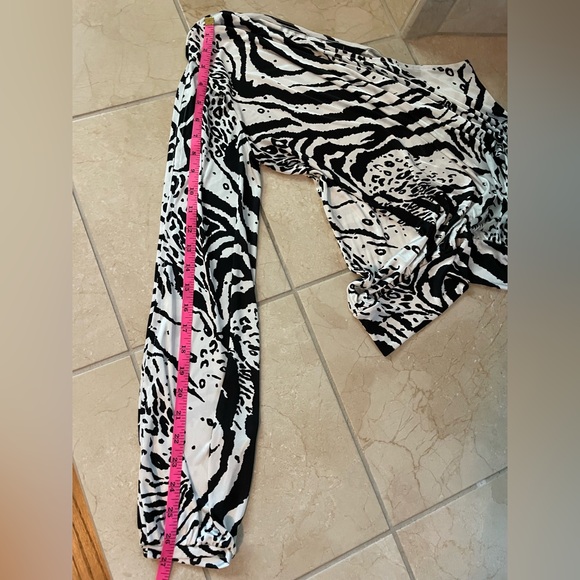 Moda International One-Shoulder Zebra Print Top - Picture 8 of 9